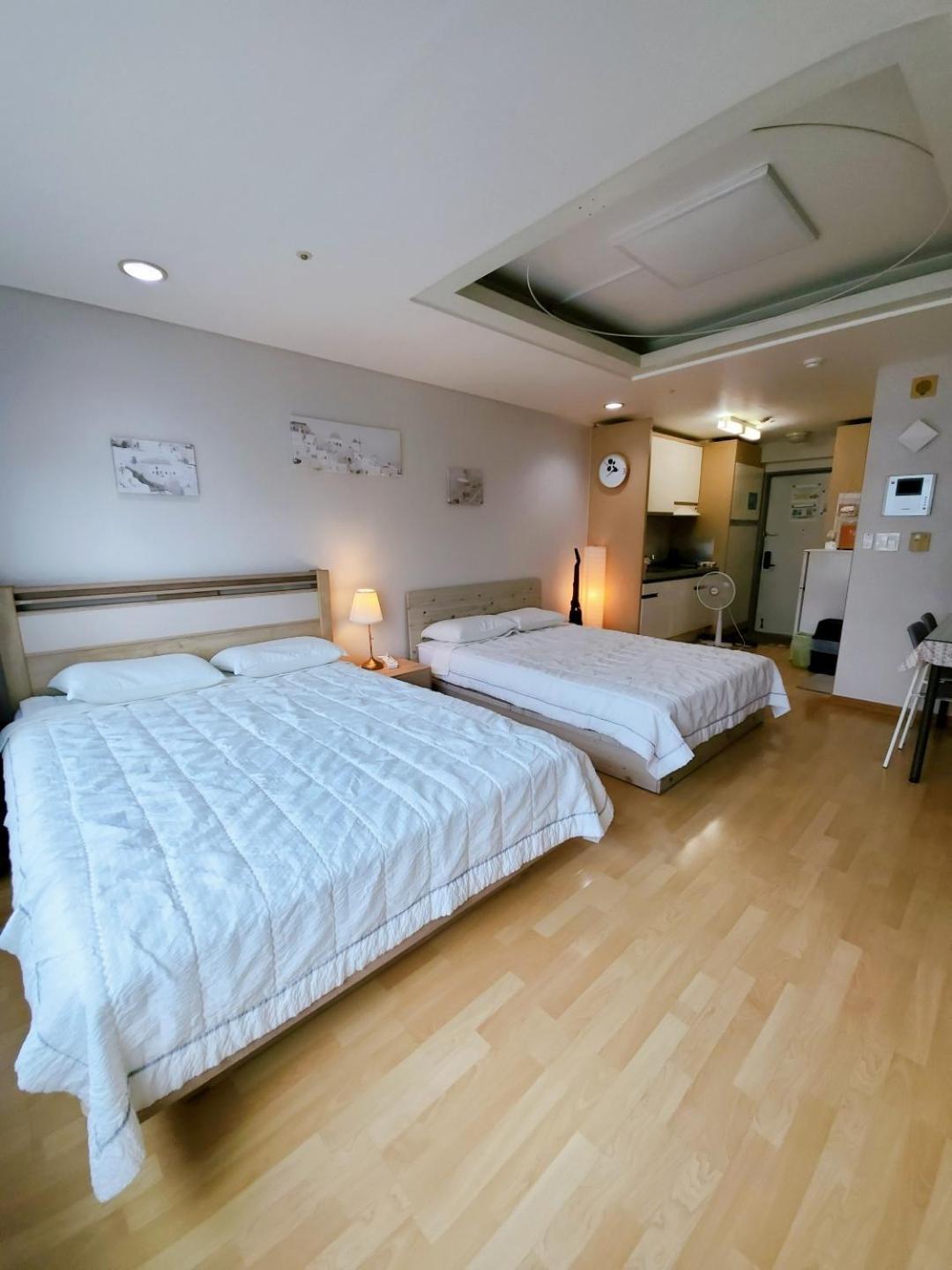 Hongdae Residence-2 1Min From Hongik Uni Station Exit #1 Seoul Exterior photo